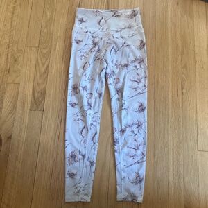 XS Varley patterned leggings